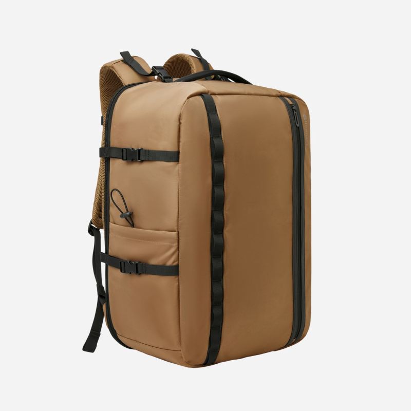 Henge - 45L Carry-on Backpack-Kelp | Nordace