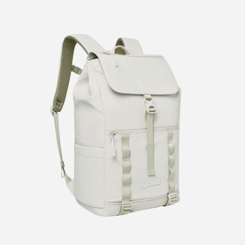 Edin Large Flap Backpack-Light Gray | Nordace